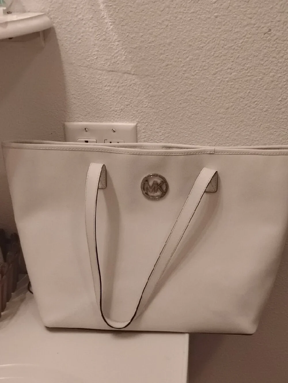 Michael Kors White Leather Shoulder Tote with MK Emblem
